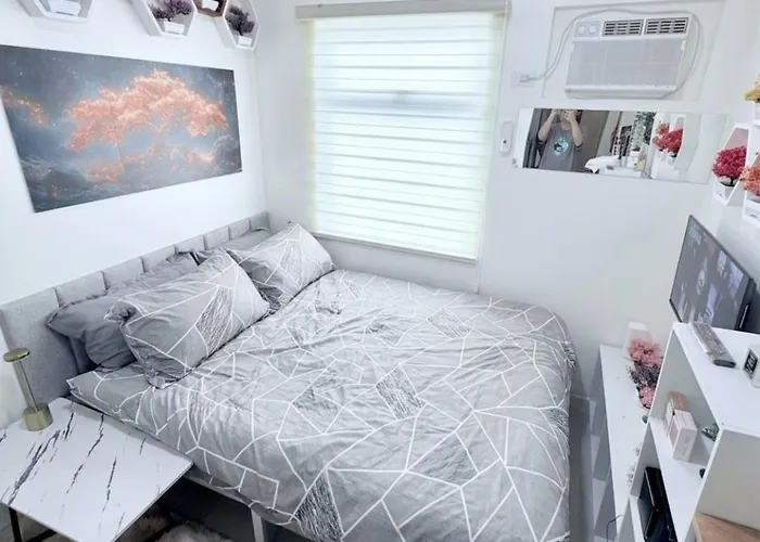 Cozy Near Araneta With Smartlock, Netflix, And Wifi Apartamento