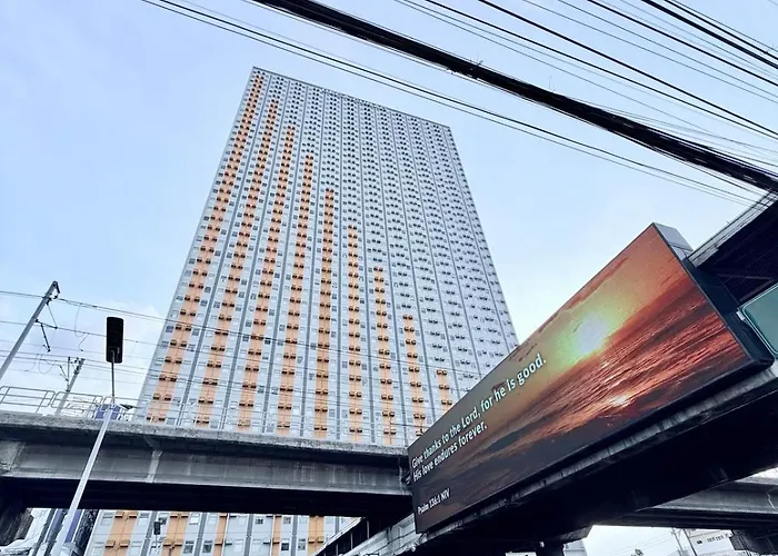 Cozy Near Araneta With Smartlock, Netflix, And Wifi Apartamento