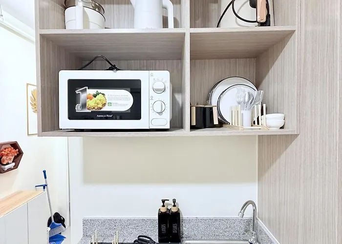 Cozy Near Araneta With Smartlock, Netflix, And Wifi * Manila